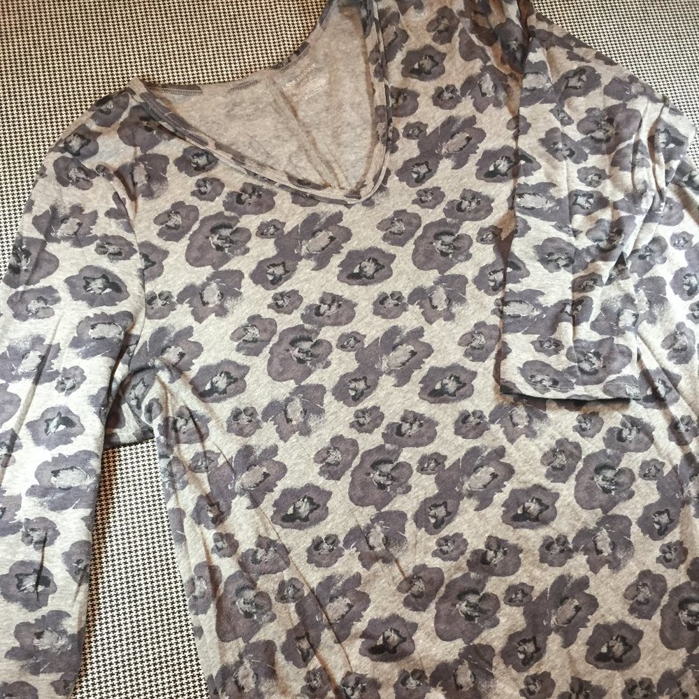 Gray & Black Shark Bite Tunic 22/24
